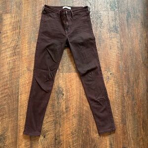 Size 7 Hollister burgundy skinny jeans
